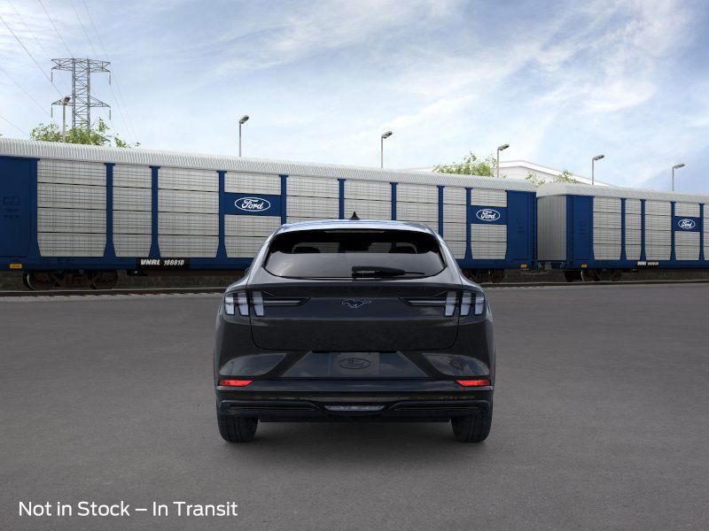 2025 Ford Mustang Mach-E Premium photo 5