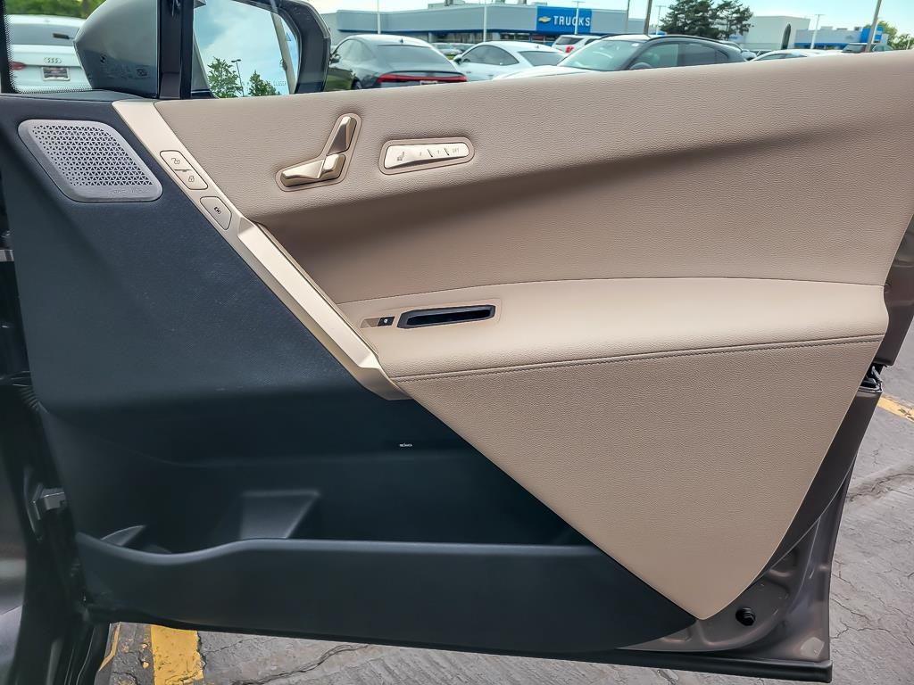 2024 BMW IX - Image 20