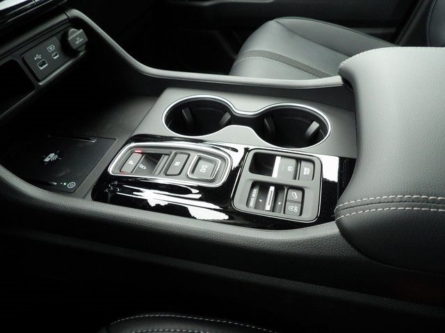 2025 Honda Pilot Touring photo 34