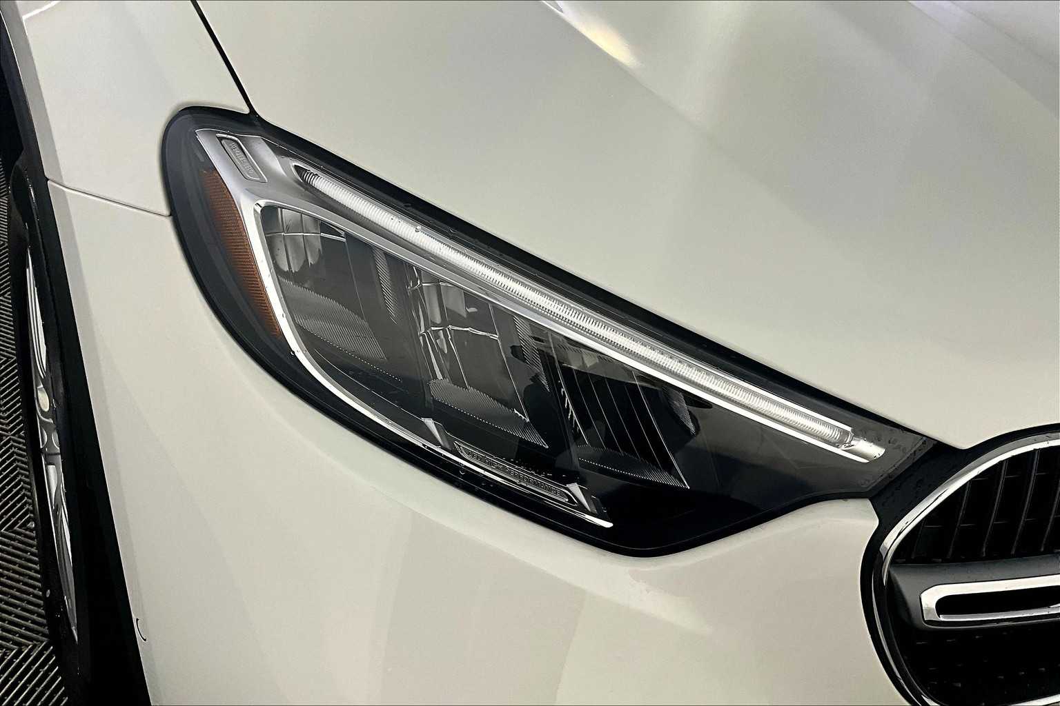 2026 Mercedes Benz GLC 300 4MATIC photo 15