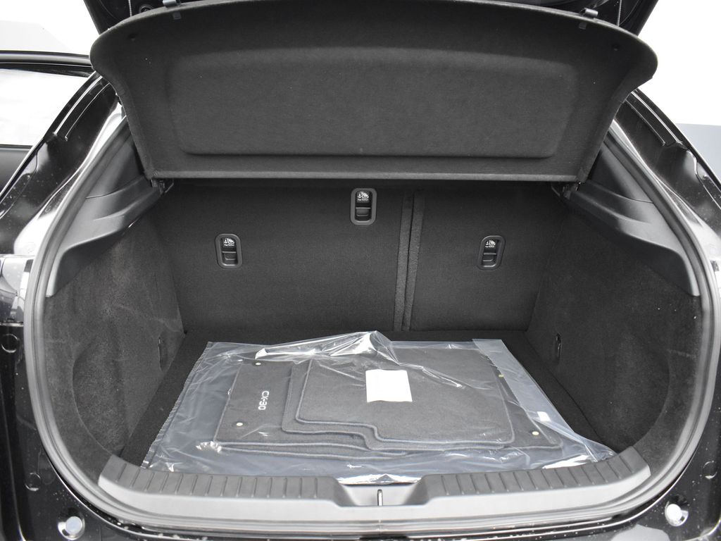 2025 Mazda CX-30 2.5 S Preferred photo 20