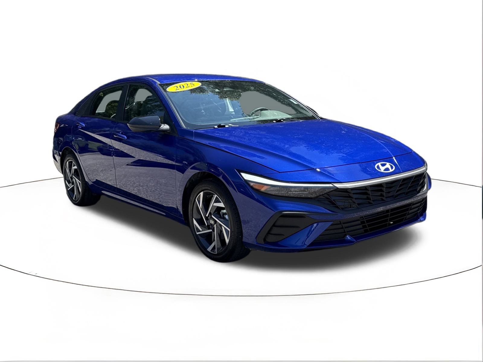 2025 Hyundai Elantra SEL's photo