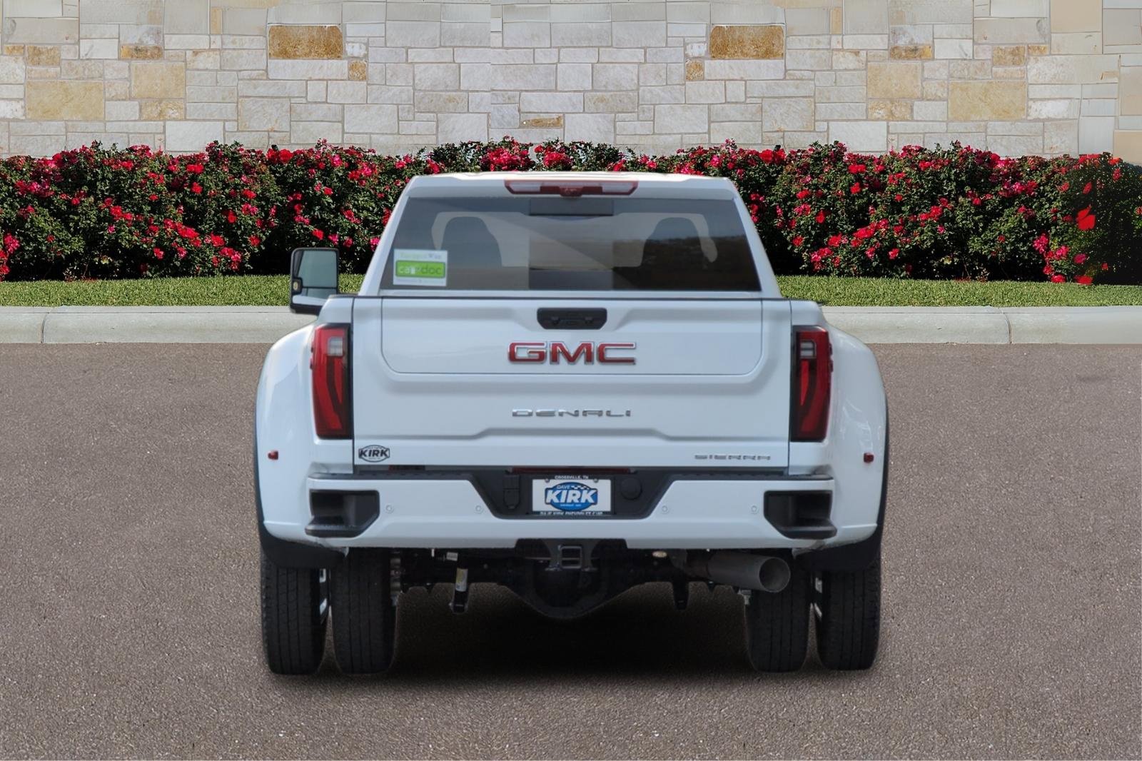 2026 Gmc Sierra 3500 HD Denali photo 4