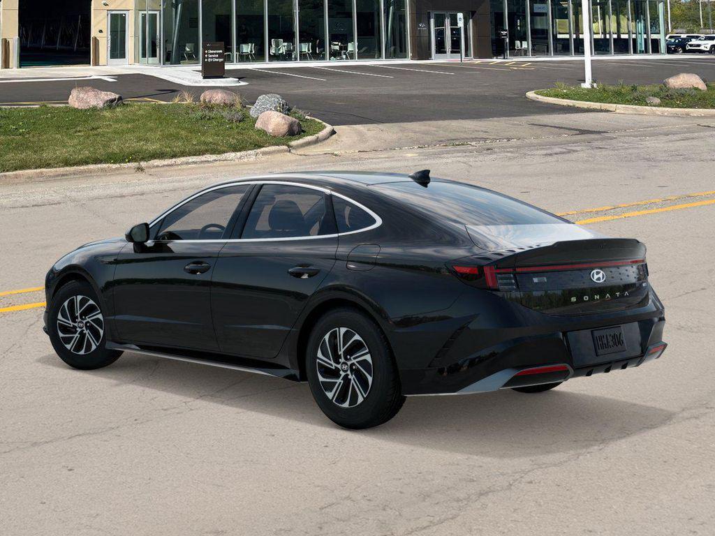 2026 Hyundai Sonata Hybrid Blue photo 4