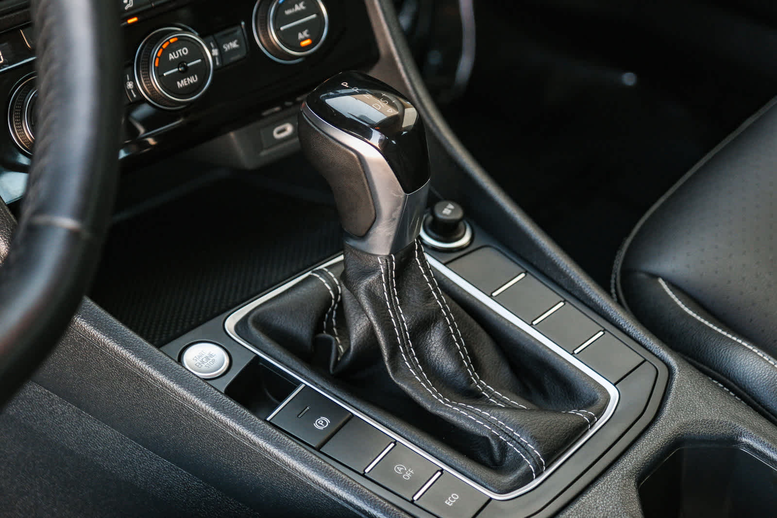 2024 Volkswagen Jetta SE photo 20