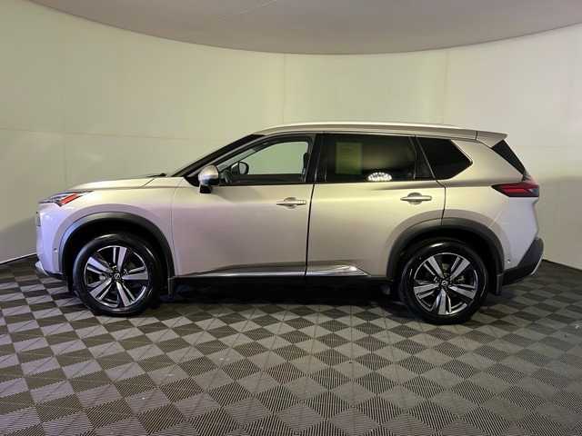2023 Nissan Rogue Platinum photo 2