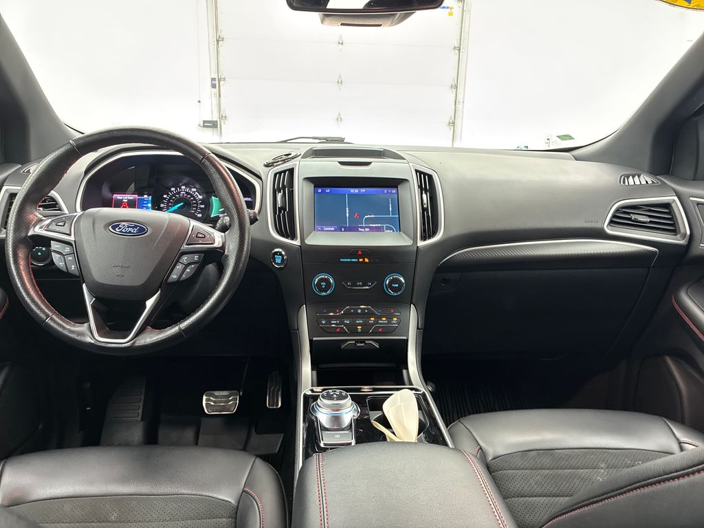 2020 Ford Edge ST photo 11