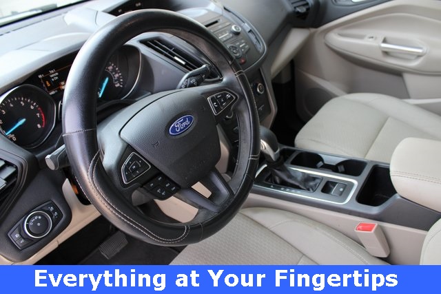 2018 Ford Escape SE photo 2
