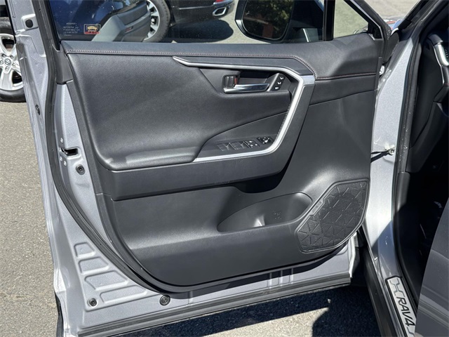 2021 Toyota RAV4 Prime XSE photo 29
