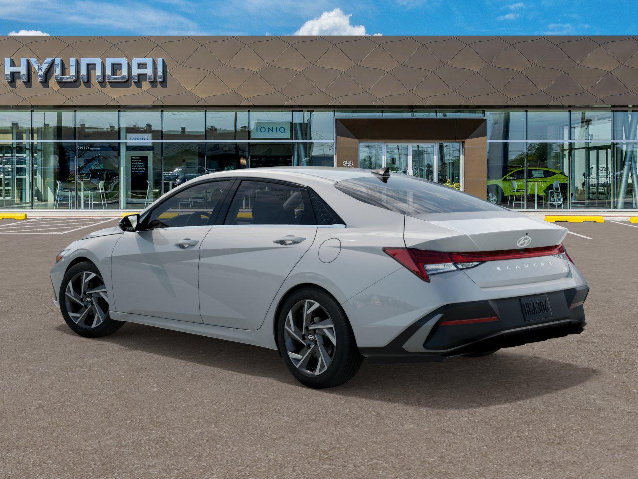 2025 Hyundai Elantra Hybrid Limited photo 3
