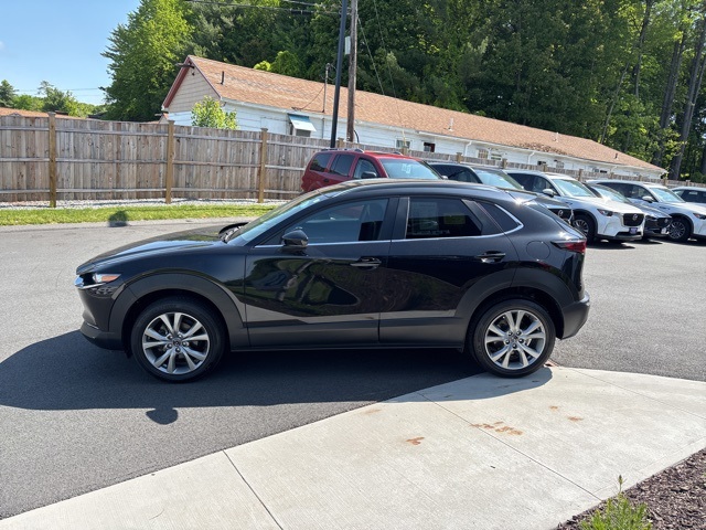 2022 Mazda CX-30 2.5 Select photo 2