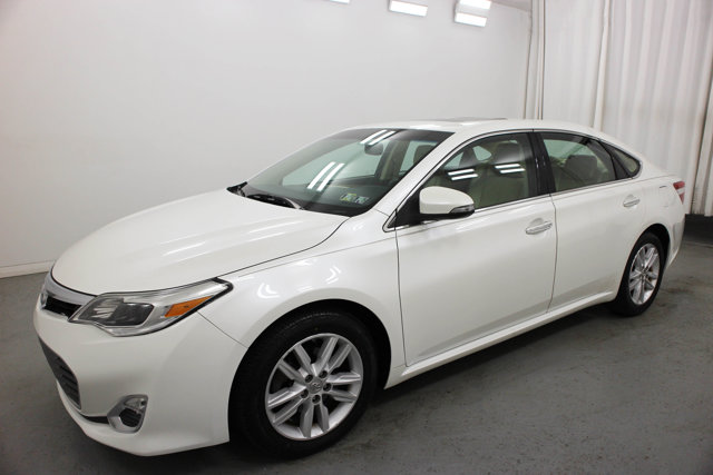 2014 Toyota Avalon XLE Premium photo 4