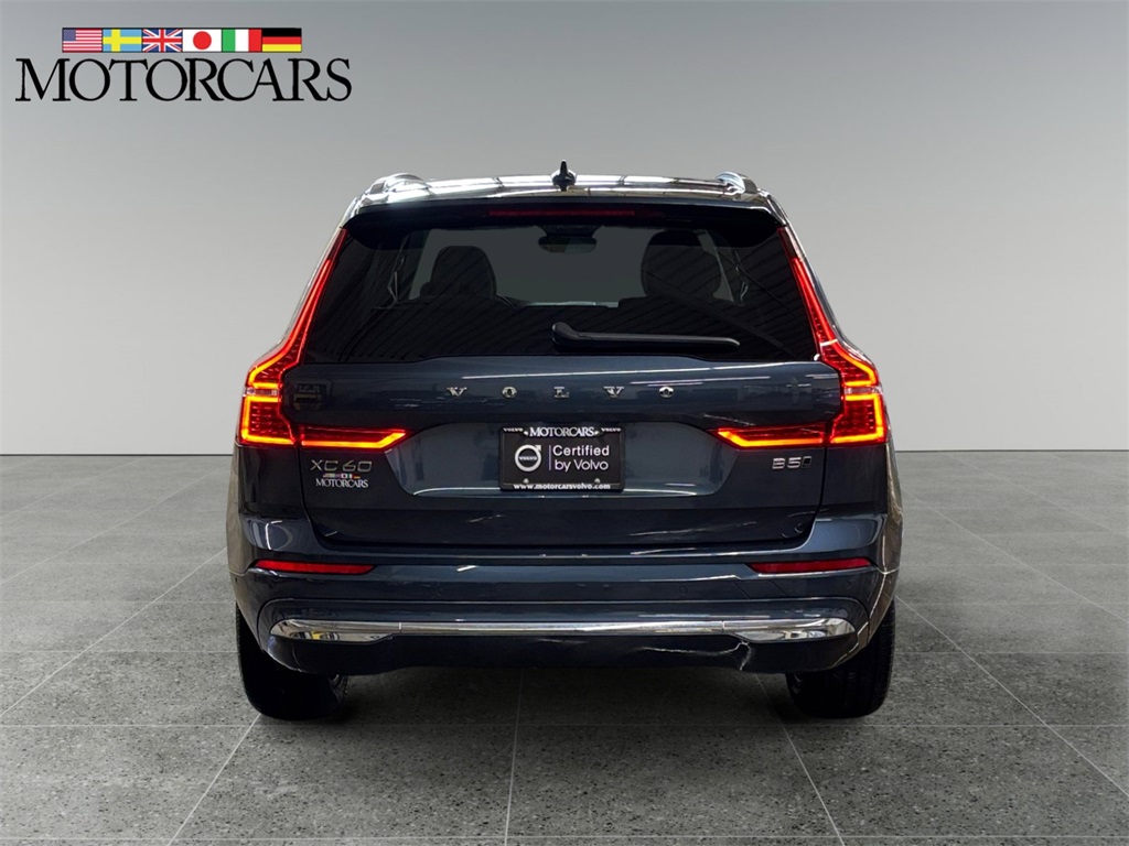 2023 Volvo XC60 B5 Plus photo 4