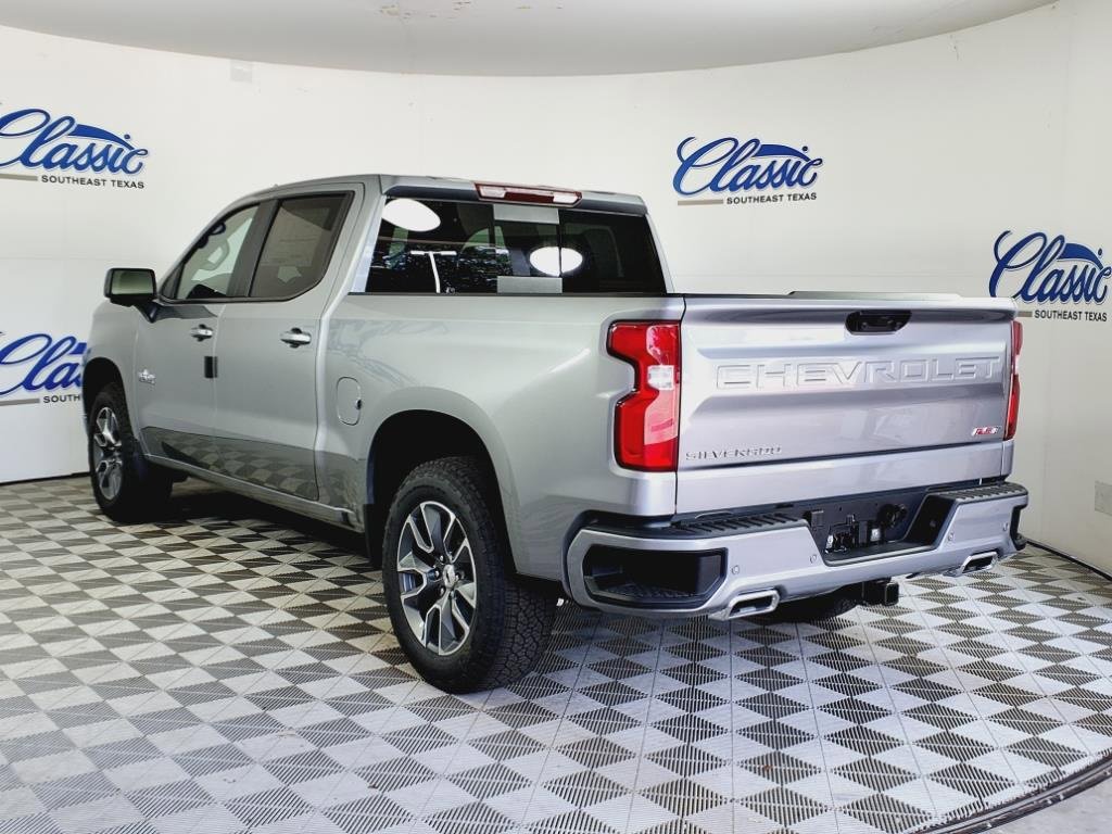 2025 Chevrolet Silverado 1500 RST photo 2