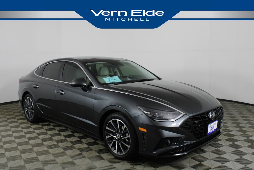 2023 Hyundai Sonata Limited's photo