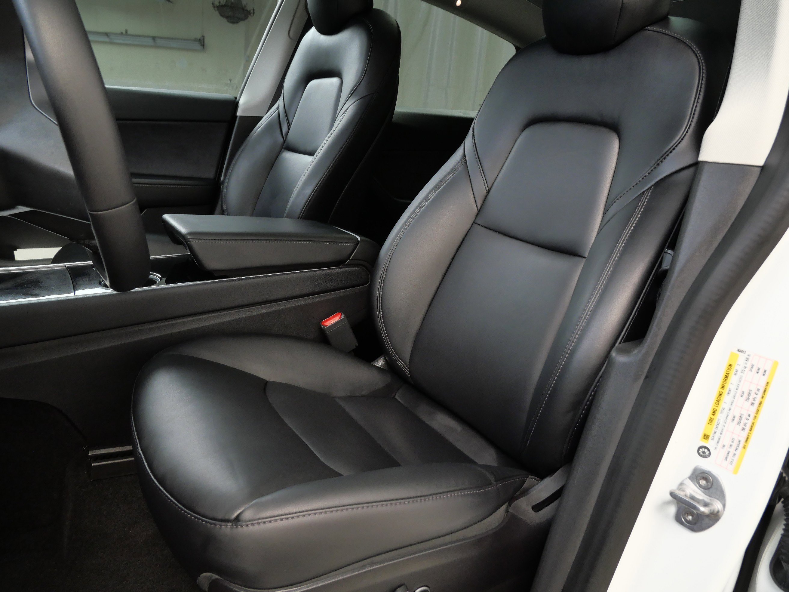 2021 Tesla Model Y Long Range photo 3