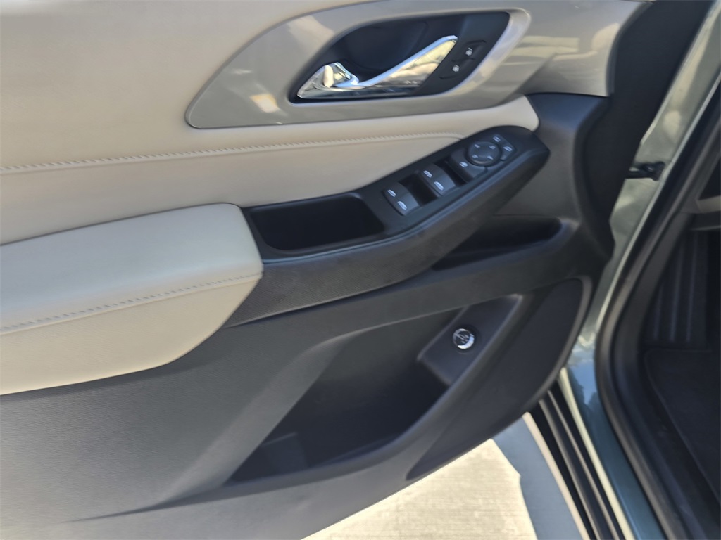 2022 Chevrolet Traverse photo 15