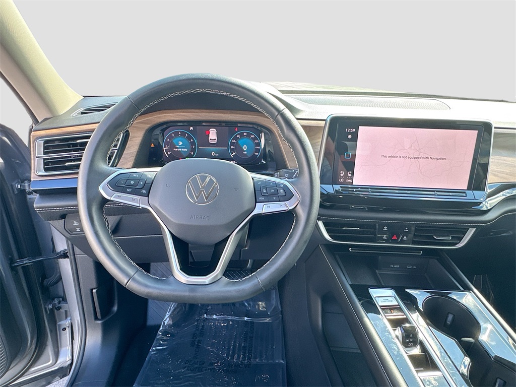 2024 Volkswagen Atlas SE Technology photo 11