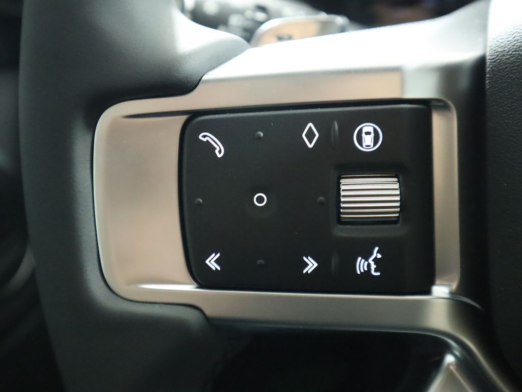 2025 Land Rover Discovery SE photo 11