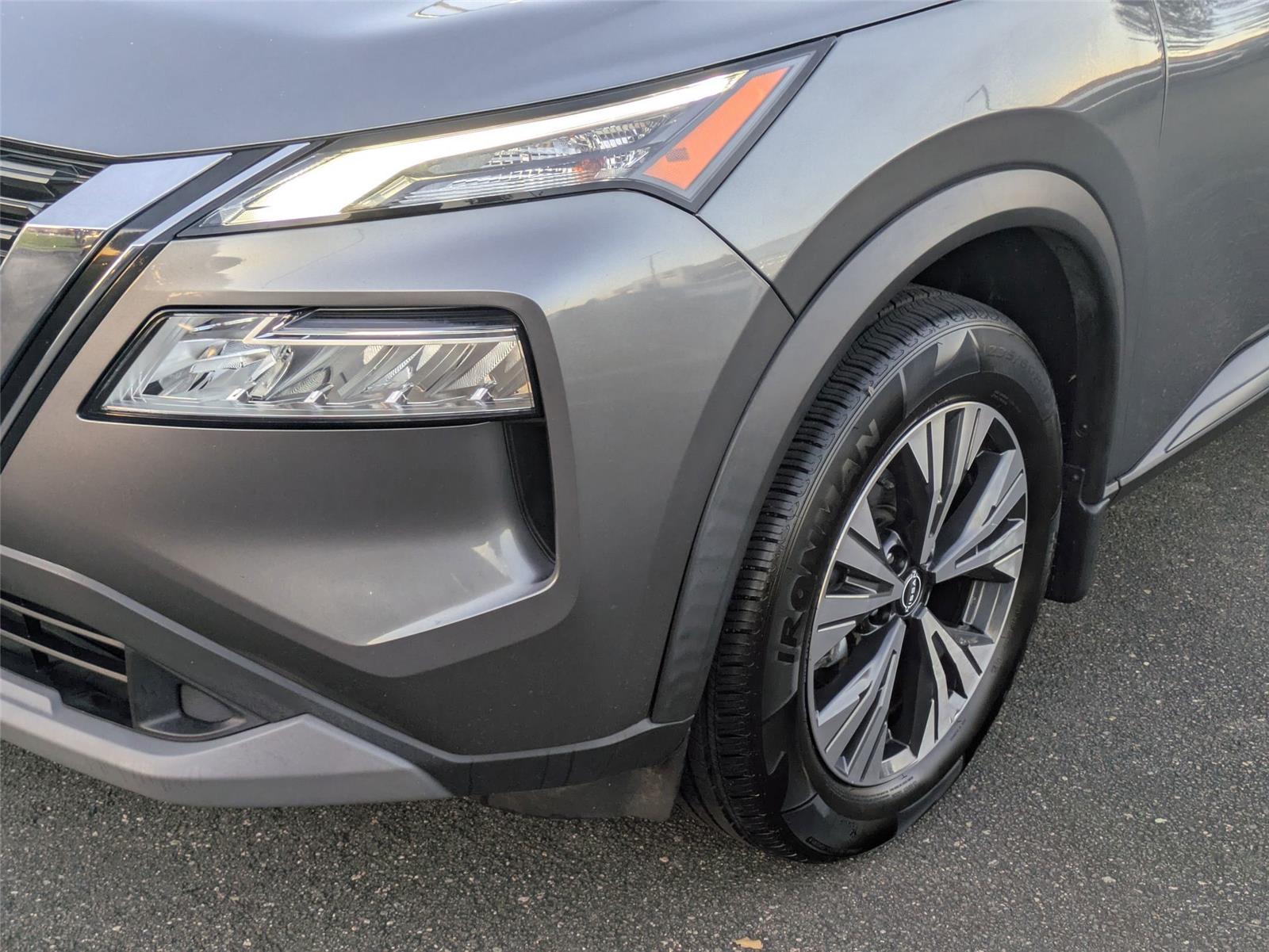 2023 Nissan Rogue SV photo 4