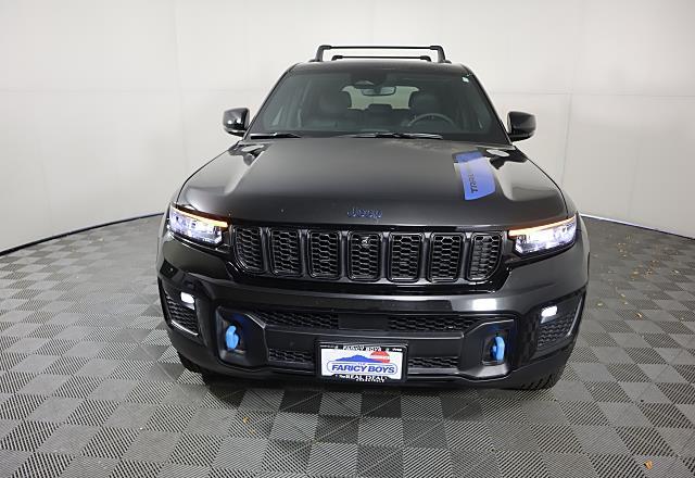 2024 Jeep Cherokee Trailhawk 4xe photo 3