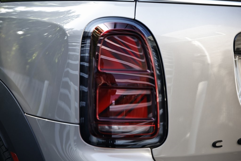 2024 Mini Cooper S Iconic photo 11