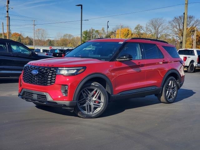 2026 Ford Explorer ST-LINE's photo