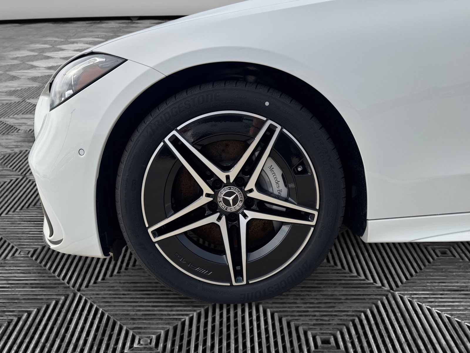 2025 Mercedes Benz C 300 4MATIC Sedan photo 13