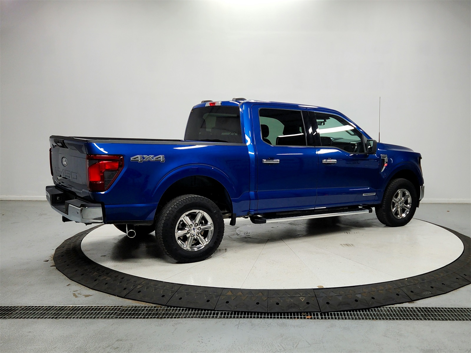 2024 Ford F-150 XLT photo 7