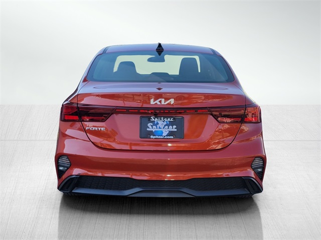 2022 Kia Forte FE LXS photo 5