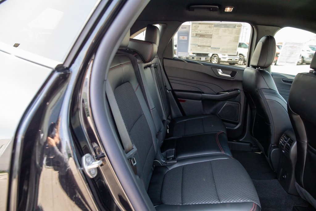 2025 Ford Escape ST-Line photo 23