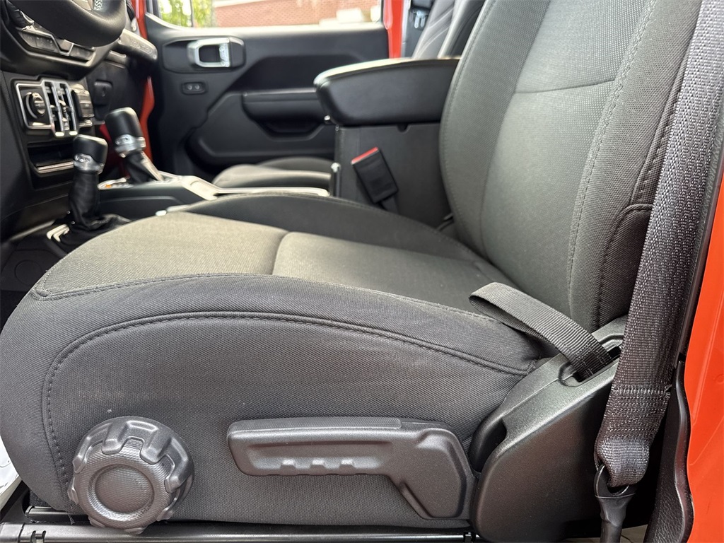 2023 Jeep Wrangler Sport S photo 12