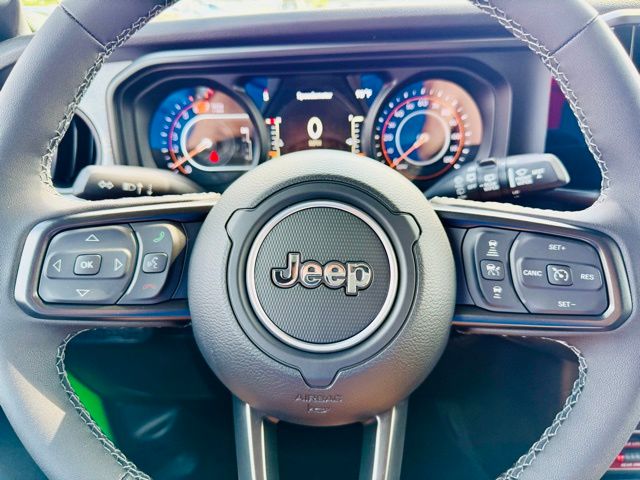 2025 Jeep Wrangler Willys photo 12