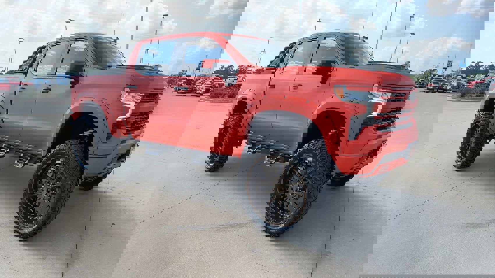 2022 Chevrolet Silverado 1500 LT Trail Boss photo 2