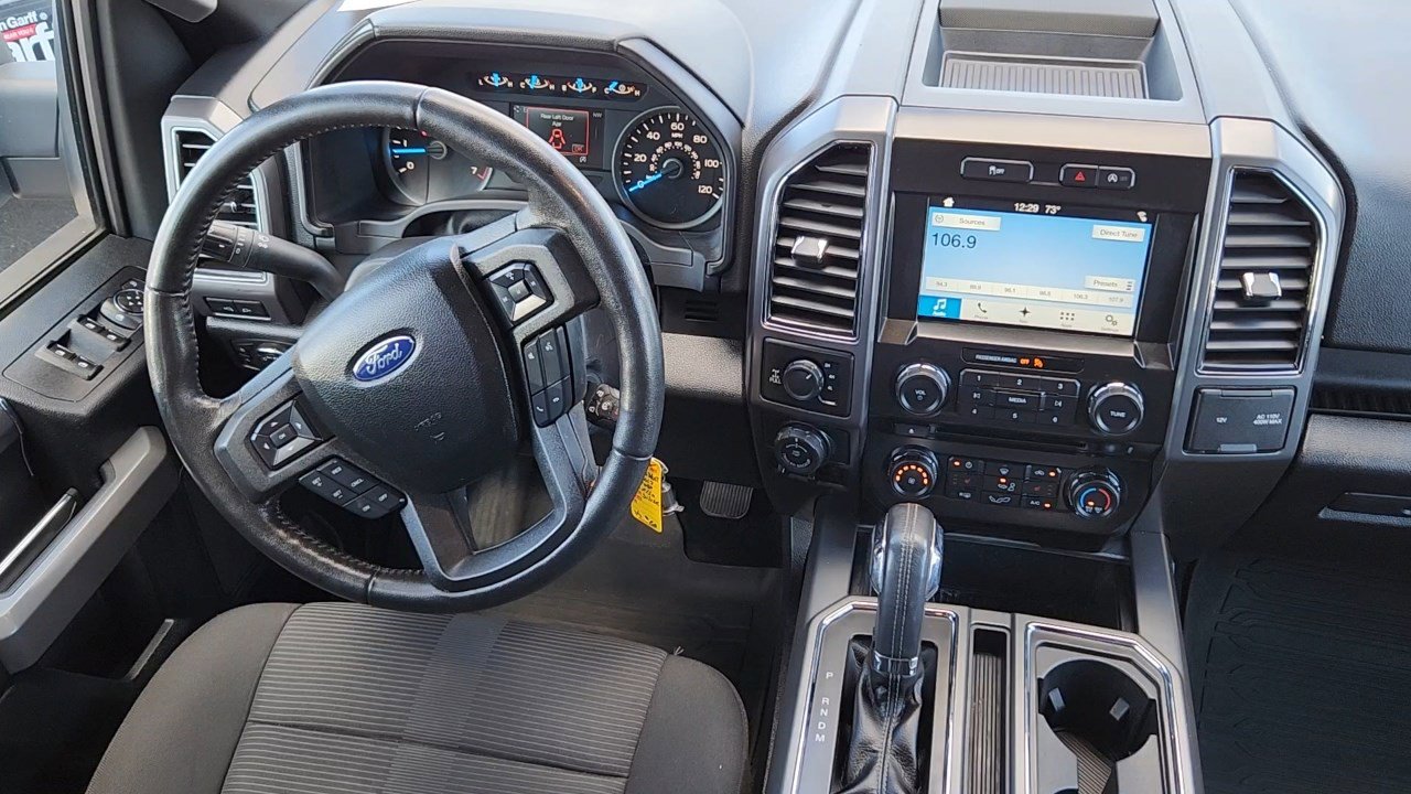 2017 Ford F-150 XLT photo 5
