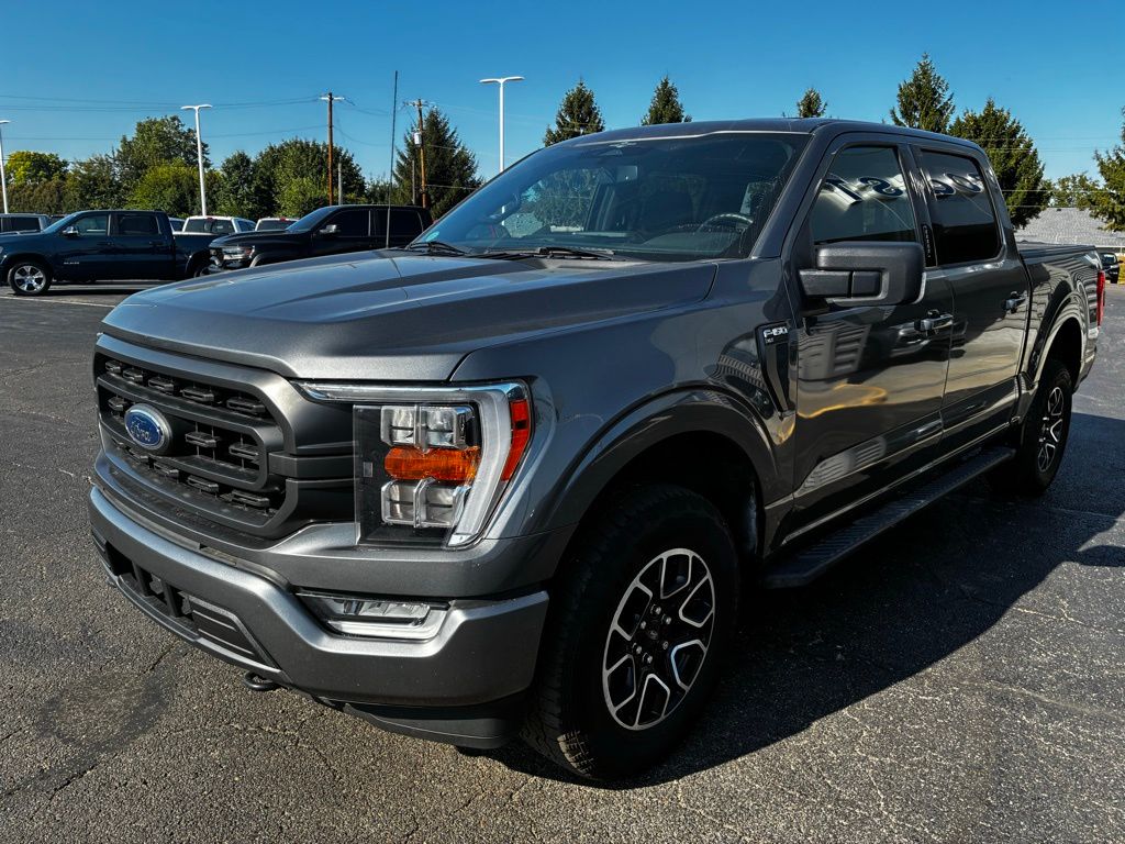 2023 Ford F-150 XLT photo 25