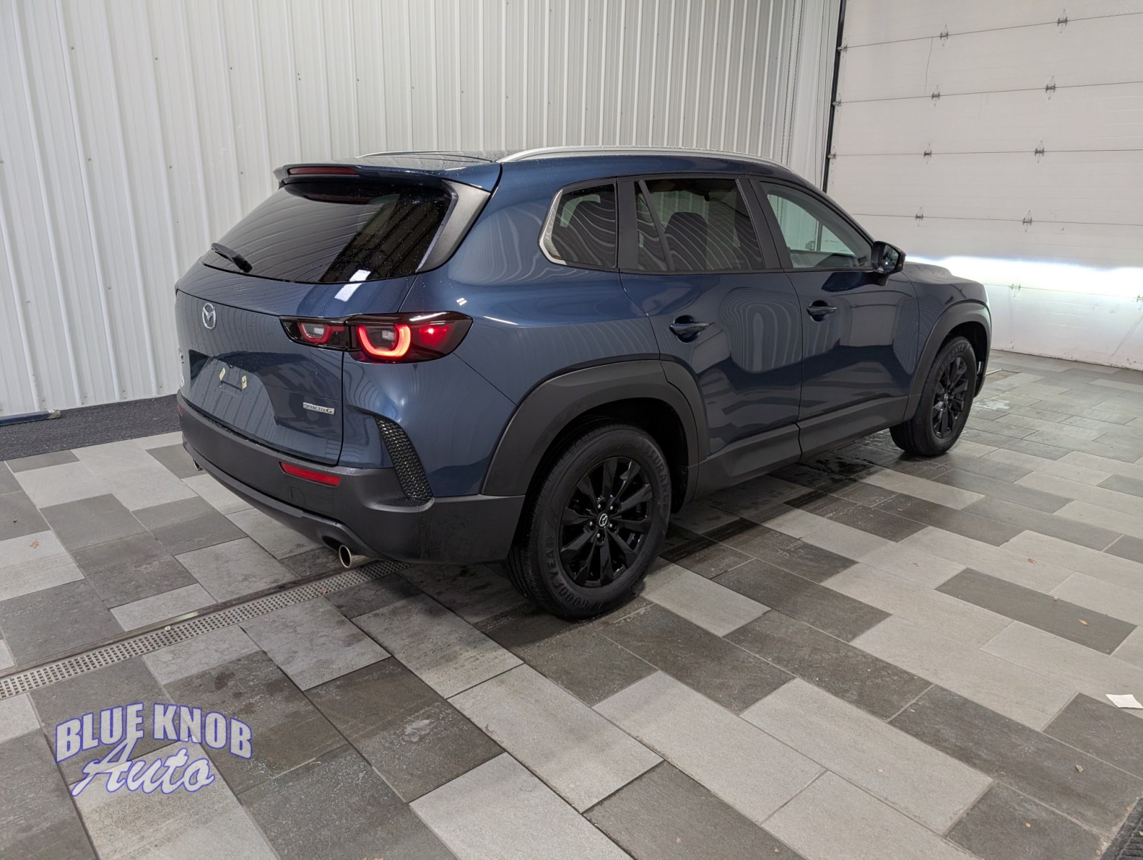 2025 Mazda CX-50 2.5 S Preferred photo 3