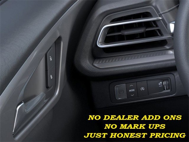 2025 Chevrolet Traverse photo 19
