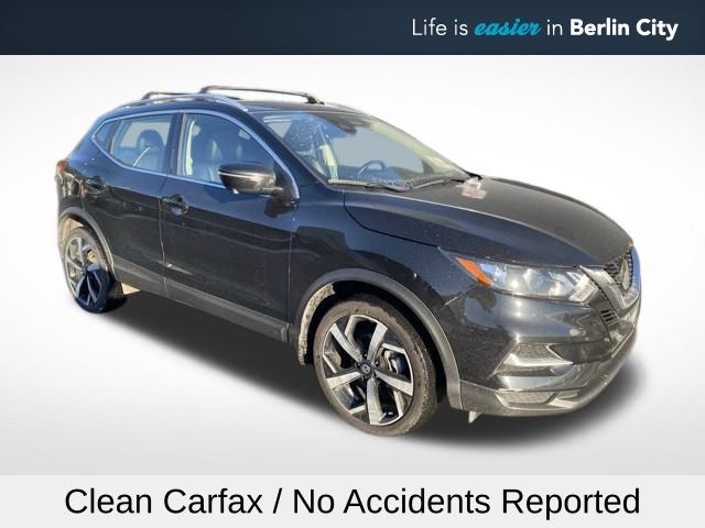 2021 Nissan Rogue Sport SL's photo