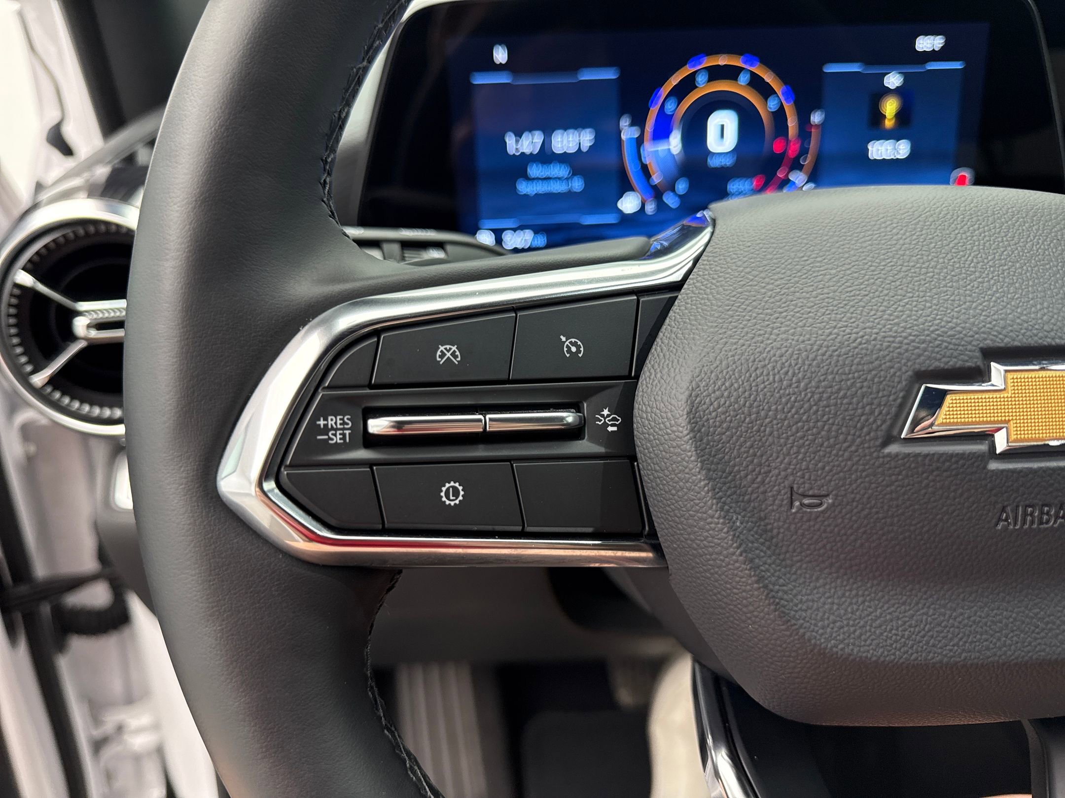 2025 Chevrolet Equinox LT photo 16