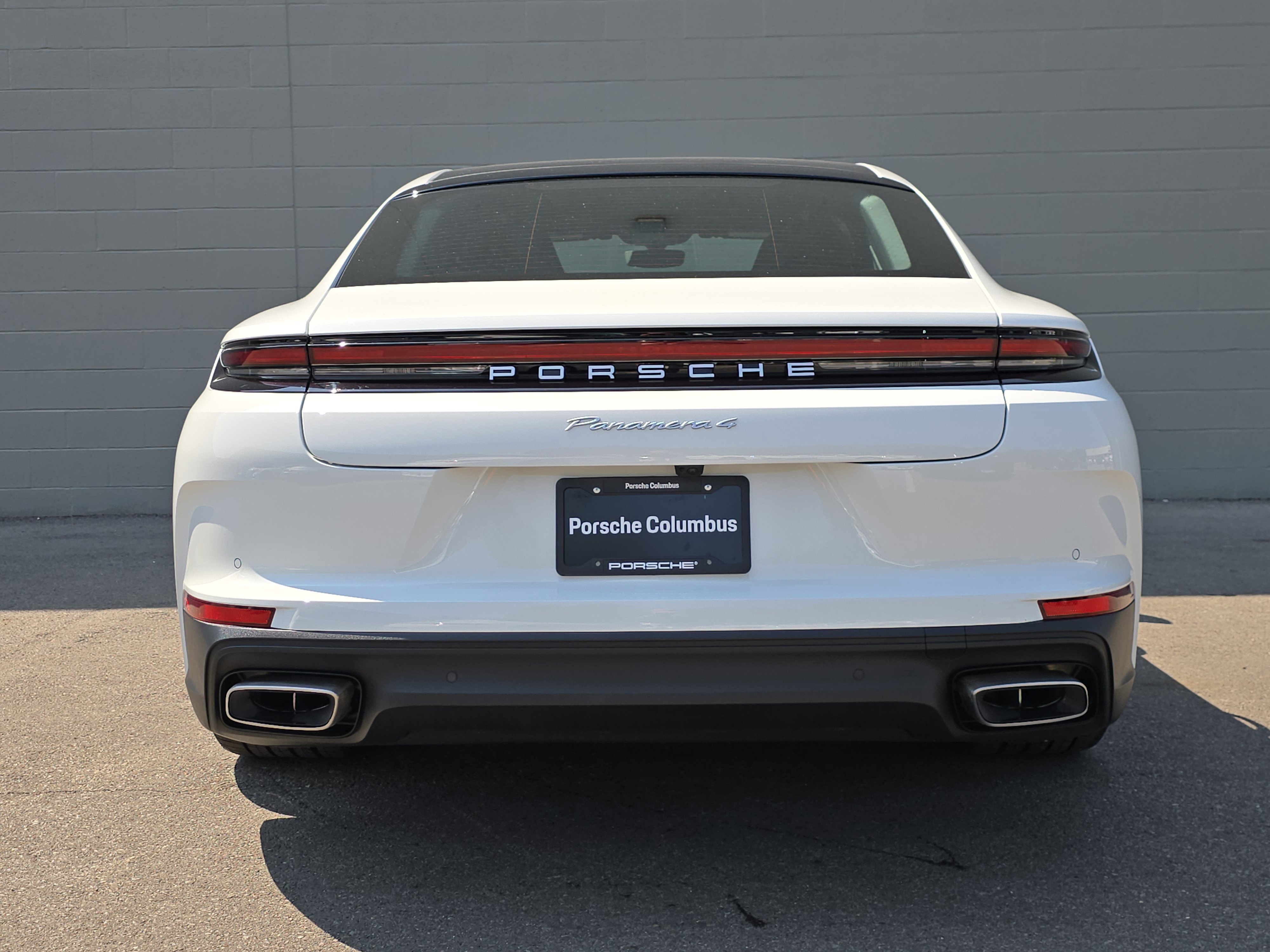 2025 Porsche Panamera 4 photo 5
