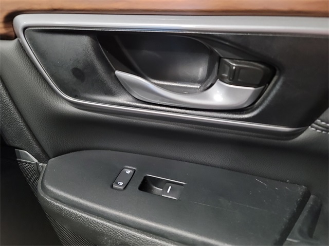 2020 Honda CR-V Touring photo 19