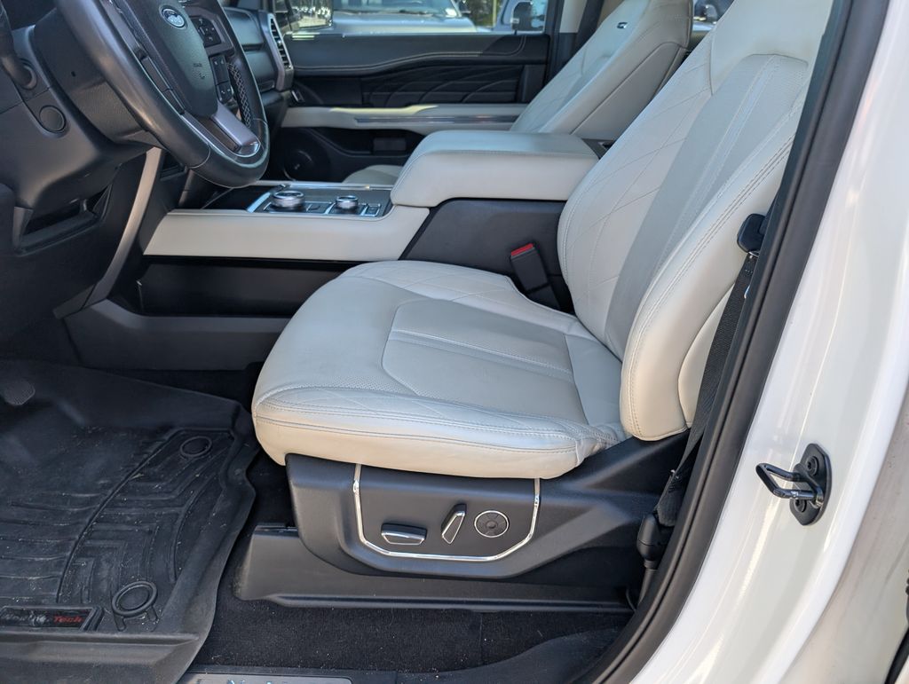 2021 Ford Expedition Platinum photo 8