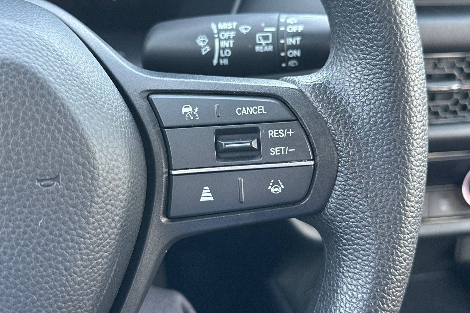2023 Honda HR-V LX photo 29