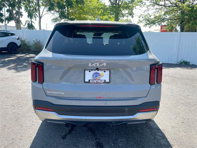 2025 Kia Sorento S photo 24