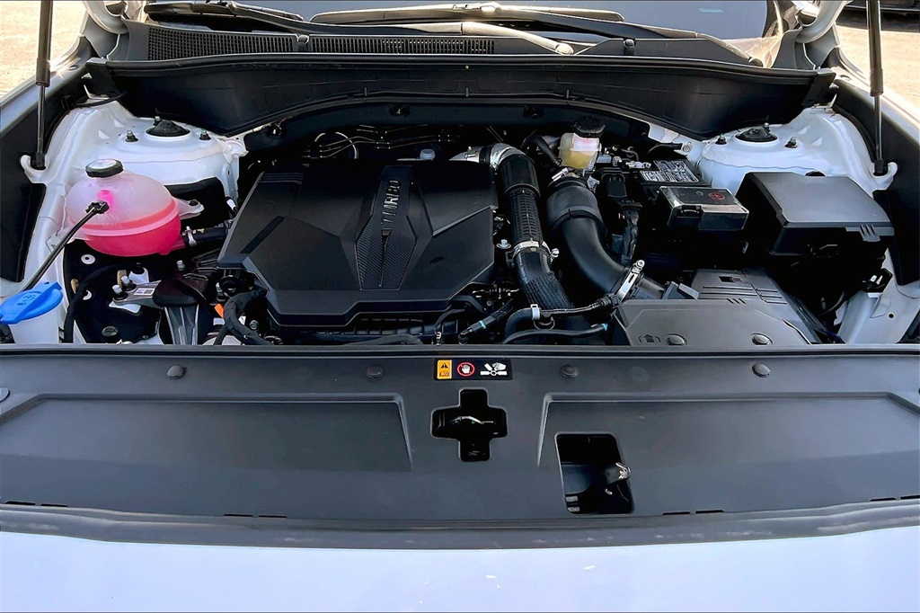 Image 10 of Certified Pre-Owned 2023 Hyundai Santa Fe Limited