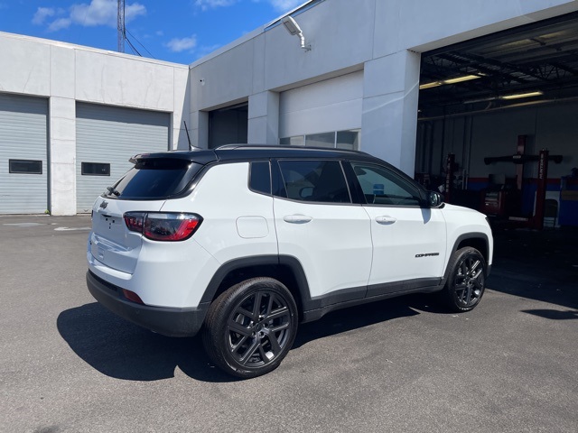 2025 Jeep Compass Limited photo 6