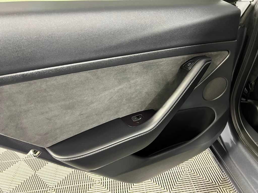2023 Tesla Model 3 photo 19
