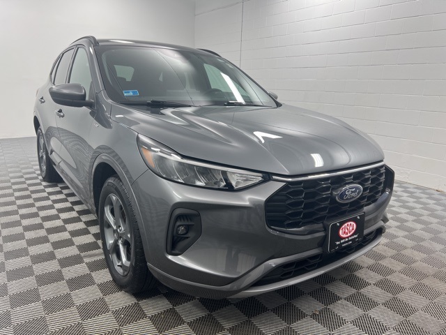 2023 Ford Escape ST-Line Select's photo