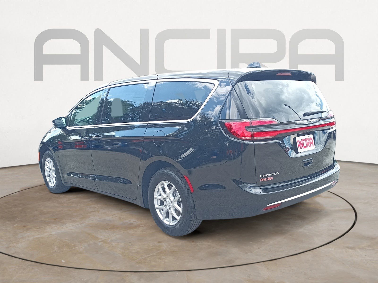 2026 Chrysler Pacifica photo 8